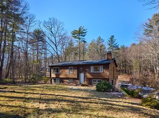 15 Gulf Rd, Pelham, MA 01002