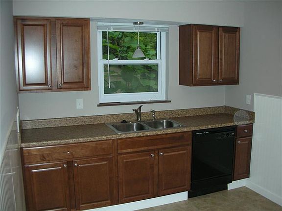 4th image of 2747 McKinley Ave