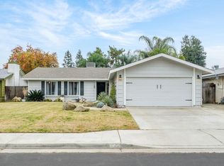 1154 Palo Alto Ave, Clovis, CA 93612