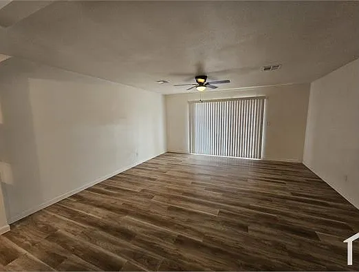 3 bed, 1282 sqft, $2,150 — Photo 3