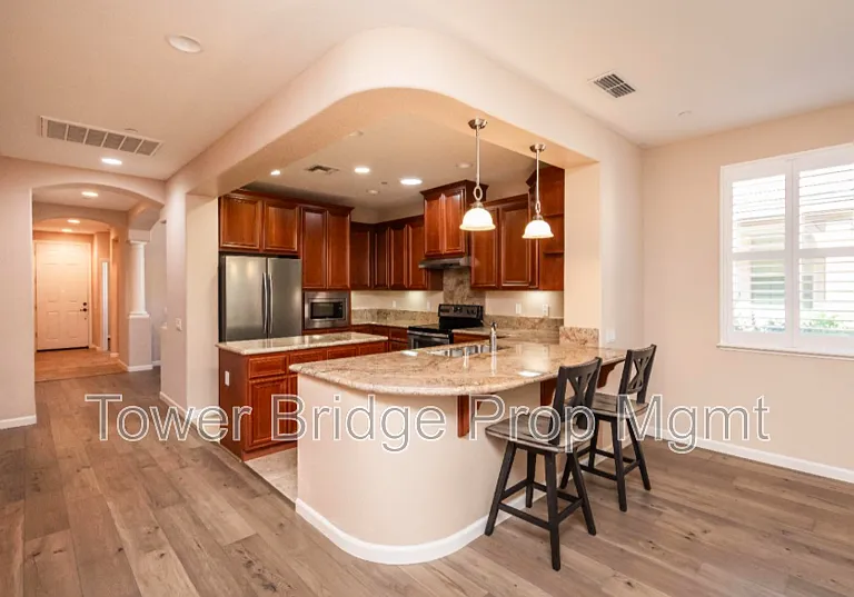 1457 Marseille Ln — Photo 10