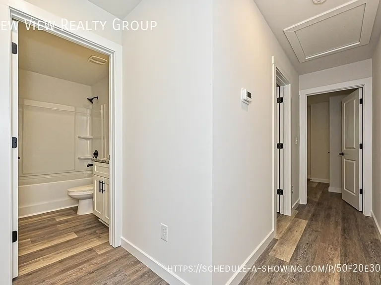 514 12th Ave NE — Photo 15