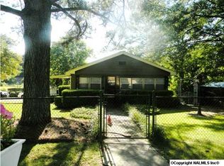 1617 Pierce Ave, Gadsden, AL 35904