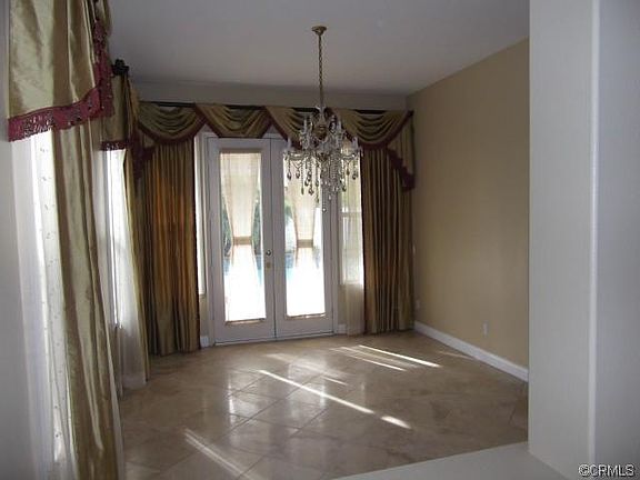 5th image of 2230 Chandler Dr