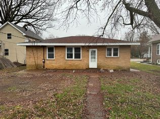 114 W 12th St, Streator, IL 61364
