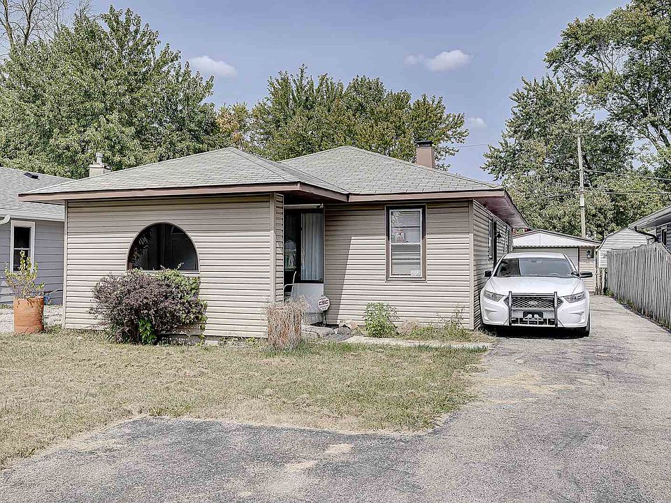 1st image of 2622 E Bradbury Ave