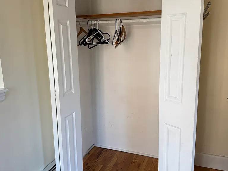 200 Warren St #2 — Photo 9