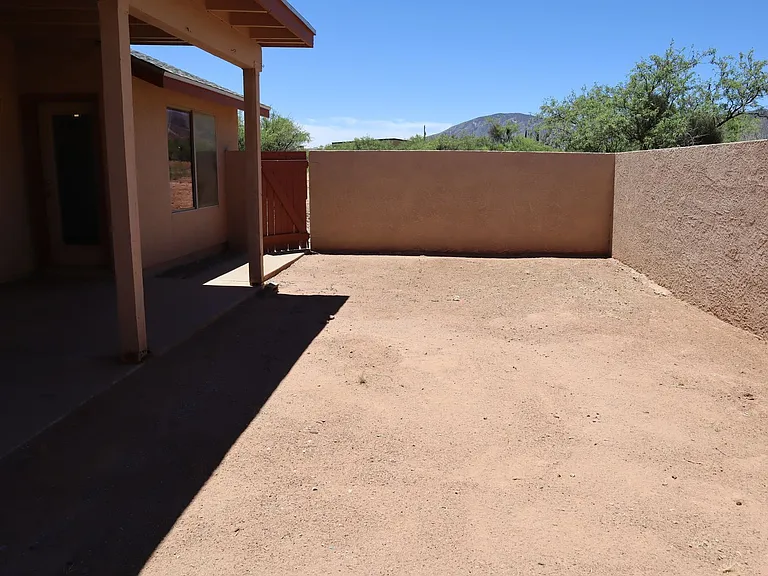 5717 E Calle De La Fresa — Photo 28