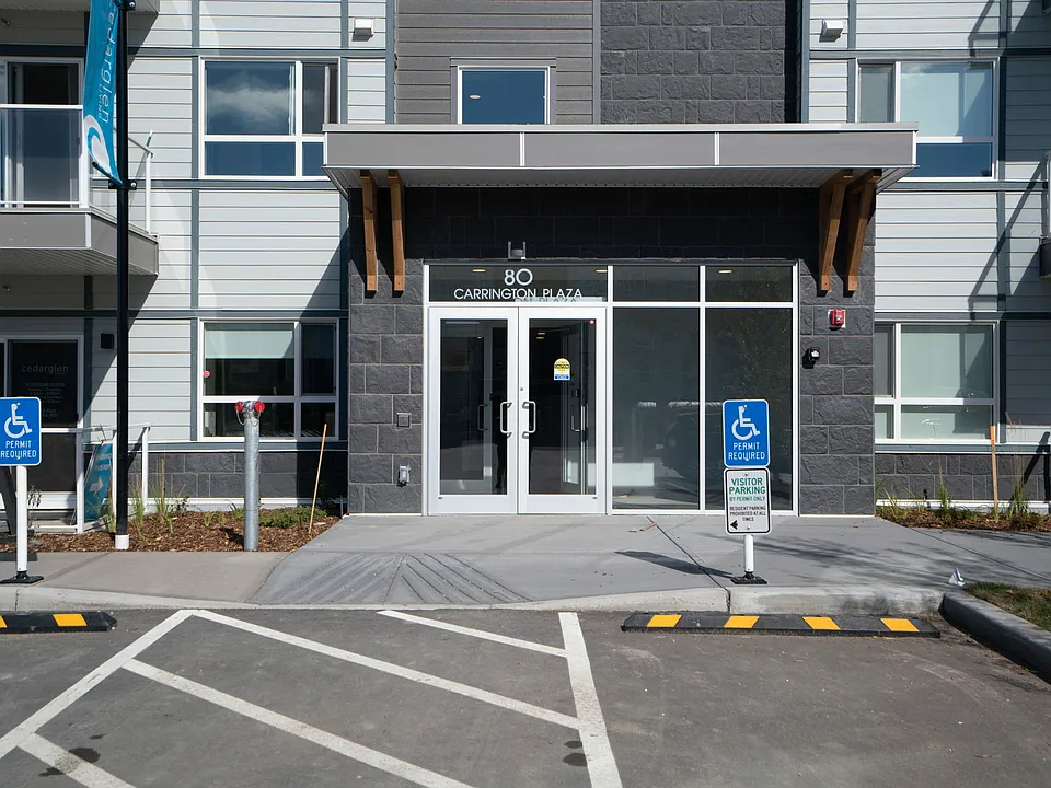 1-web-or-mls-carrington-plaza-nw_12232024