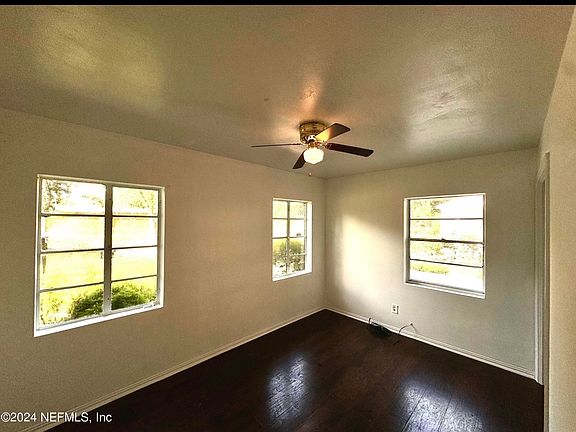 4th image of 2623 Beaverbrook Pl #1