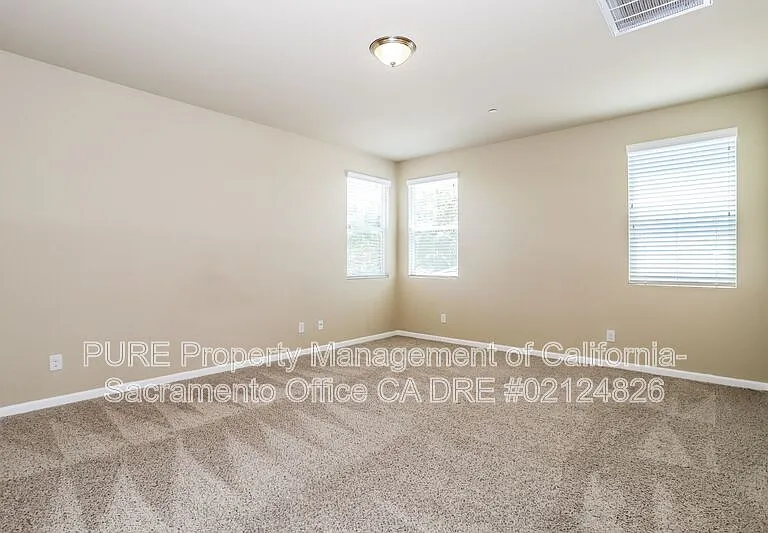 5564 Celebration St — Photo 9