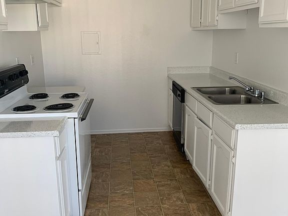 5th image of 11201 Euclid St APT 31
