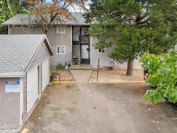 3rd image of 12195 SW Spur Ct