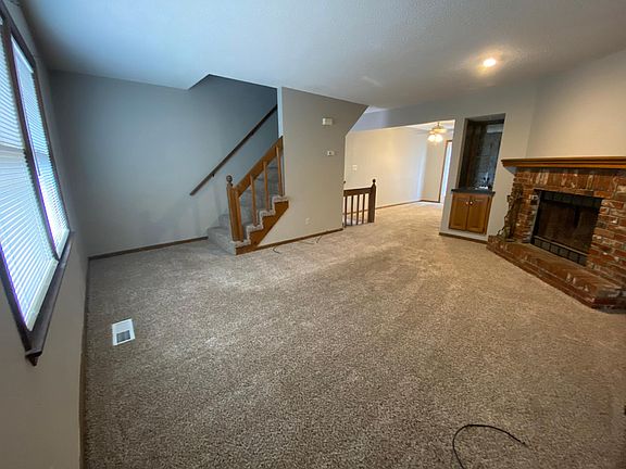 2nd image of 505 SW Richwood Ln #C