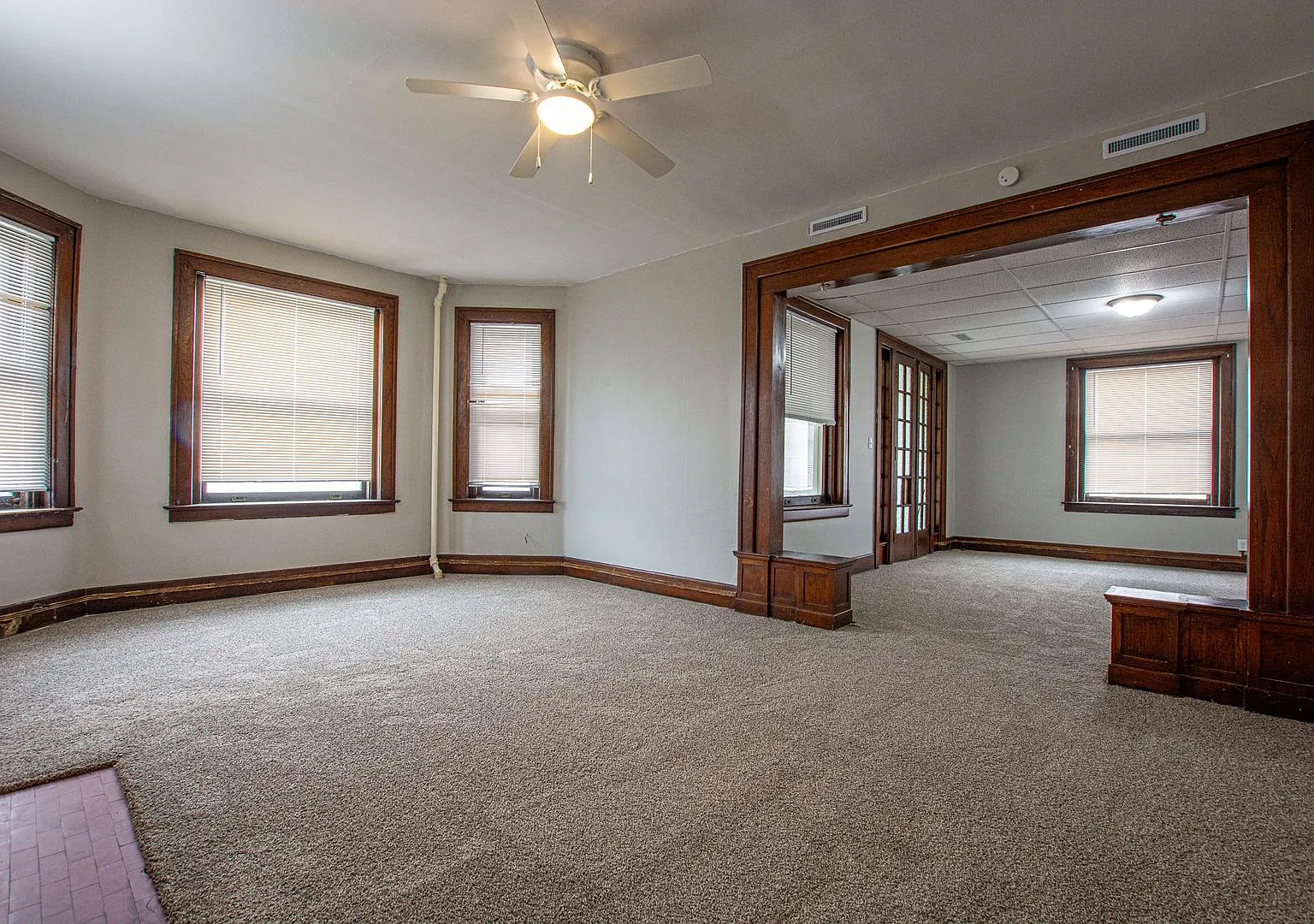 Bayliss Park Apartments — Photo 2