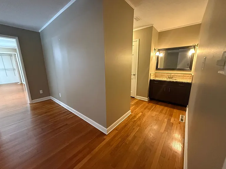 905 Poinciana Dr — Photo 34