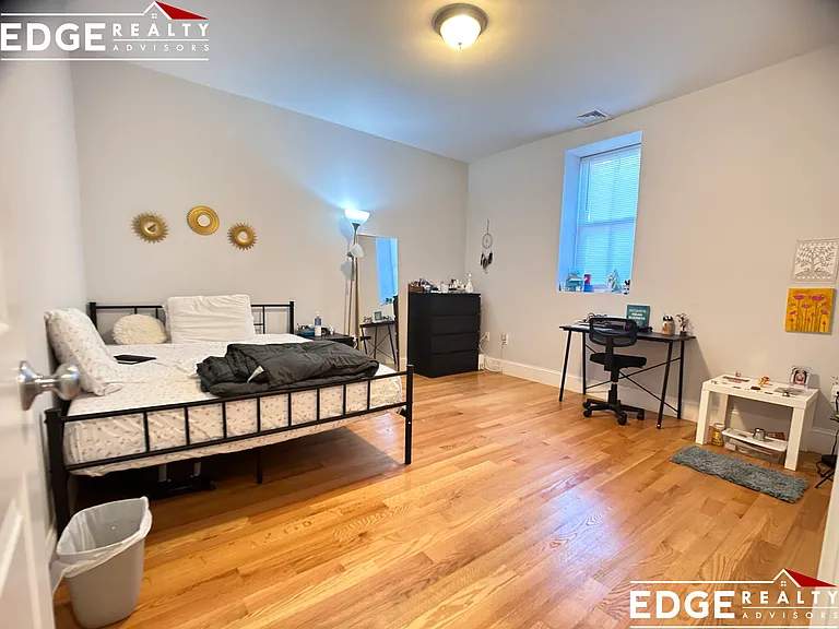 18 Murdock St #4 — Photo 5