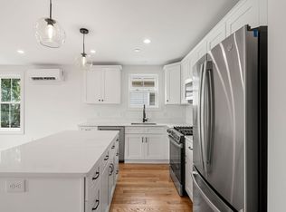 3 Wisteria St #3, Salem, MA 01970