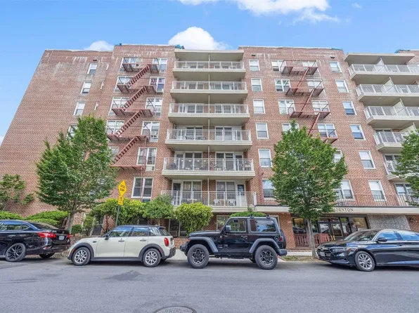 68-20 Selfridge Street image 1 of 27