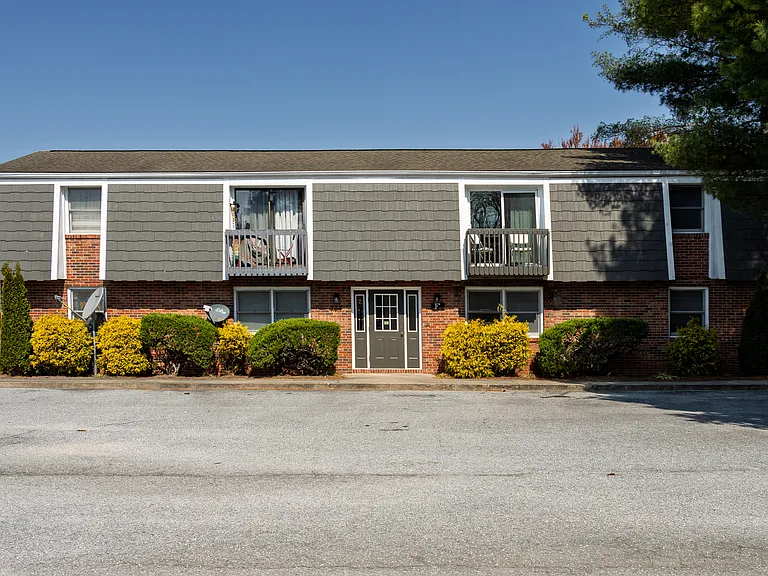 444 Greenville Hwy #F2 — Photo 8