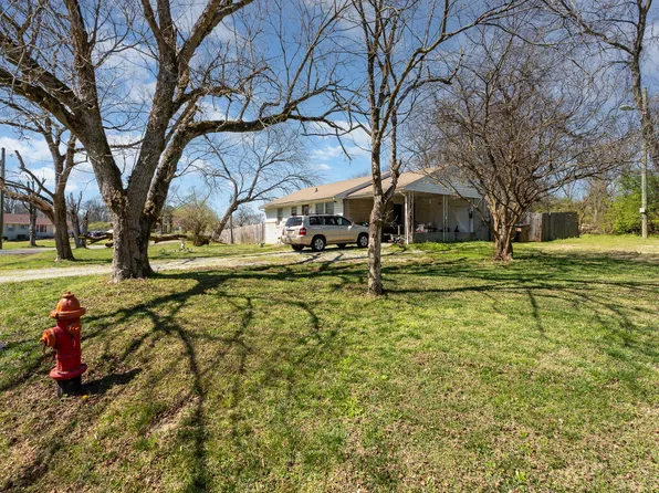 1709 River Dr, Nashville, TN 37218