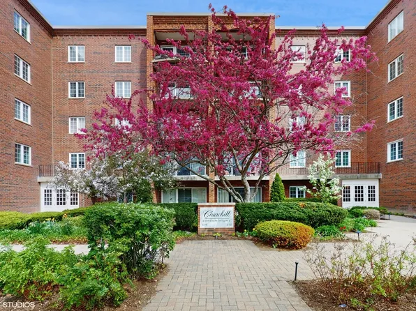 519 N Main St APT 4BN, Glen Ellyn, IL 60137