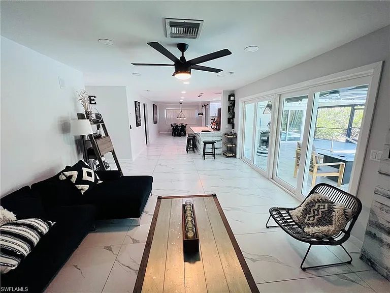 4439 Parrot Ave — Photo 14
