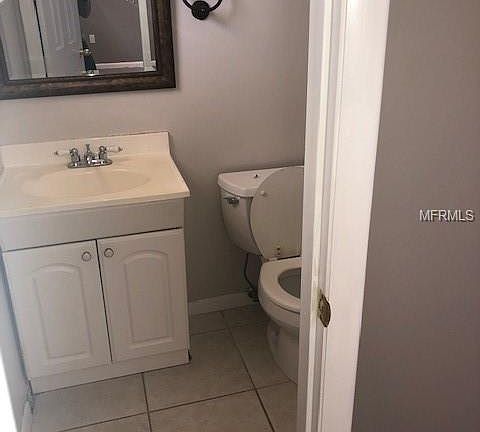 5th image of 2913 Lake Louise Dr