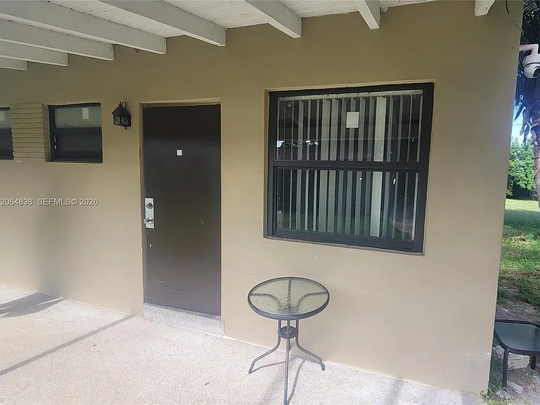 2742 Johnson St #20 — Photo 1