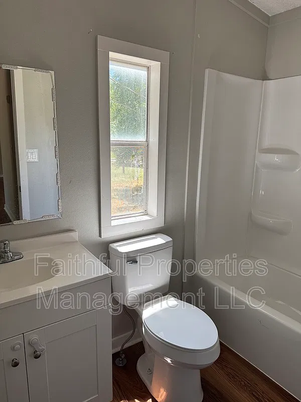 3 bed, 2.0 bath, $1,535 — Photo 4