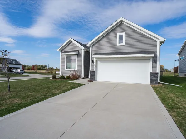 15339 Deerview Dr, Urbandale, IA 50323