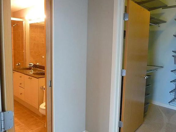 4th image of 1720 S Michigan Ave APT 1518