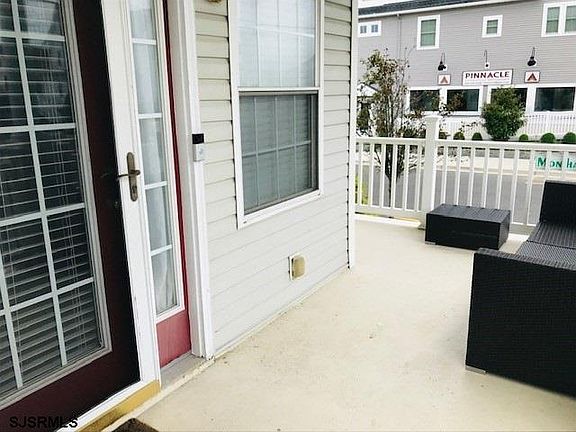 2nd image of 400 West Ave APT 1