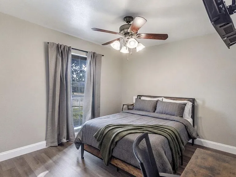 Gannon Dr — Photo 1