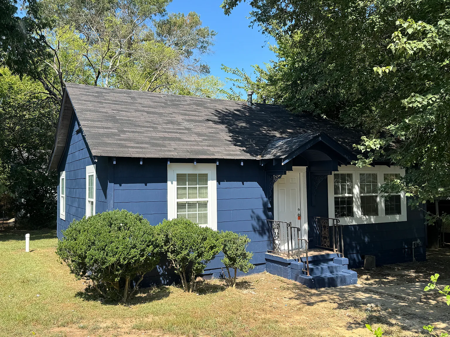 2 bed, 756 sqft, $1,250 — Photo 1