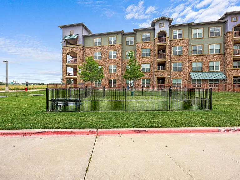 Dominion at Mercer Crossing — Photo 1