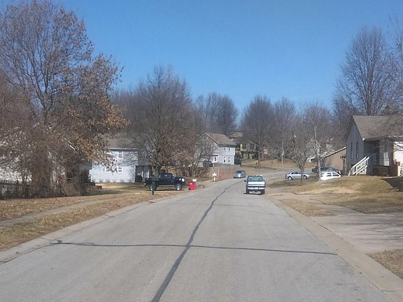 4th image of 509 NW 36th Street Ter