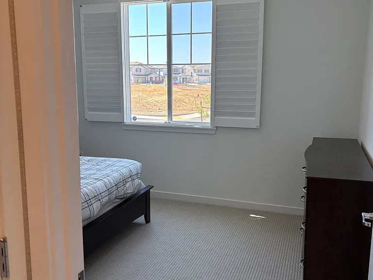 Sunset Harbor Ave — Photo 16