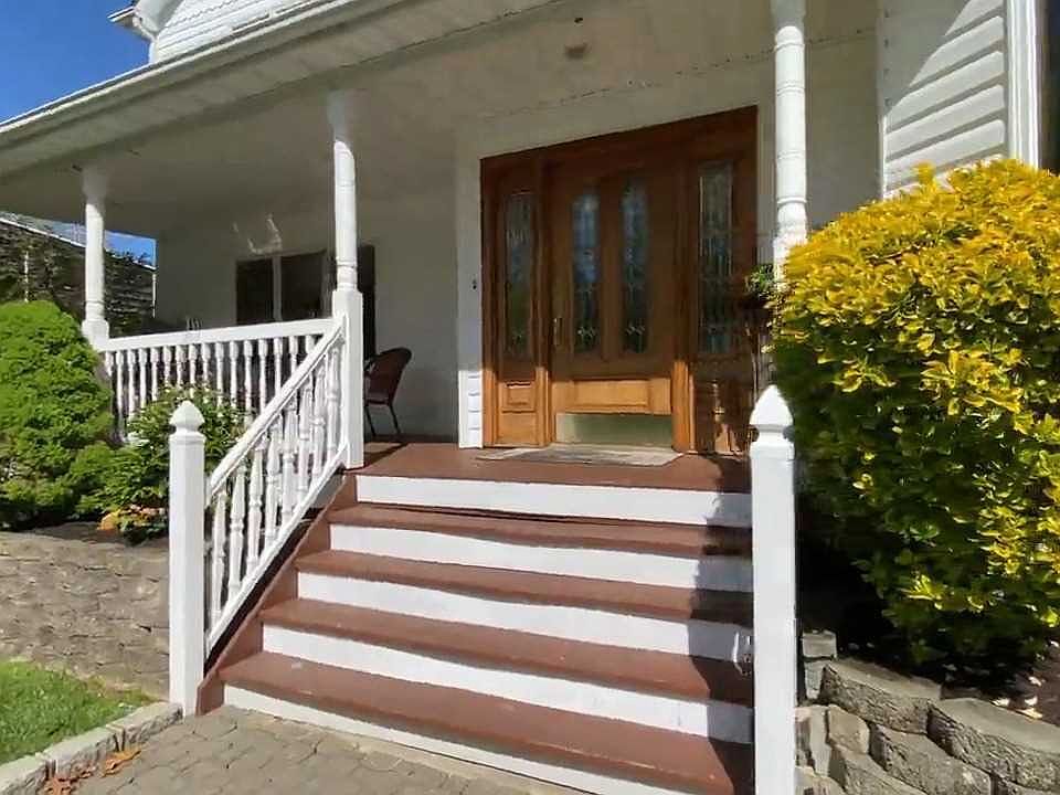 45 Crystal Beach Blvd, Moriches, NY 11955 Zillow