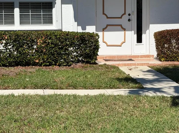 1234 S Lakes End Drive Apt B, Fort Pierce, FL 34982