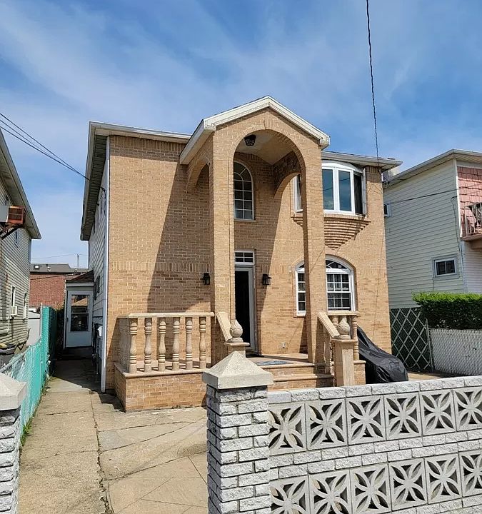 1st image of 140 Beach 61 St