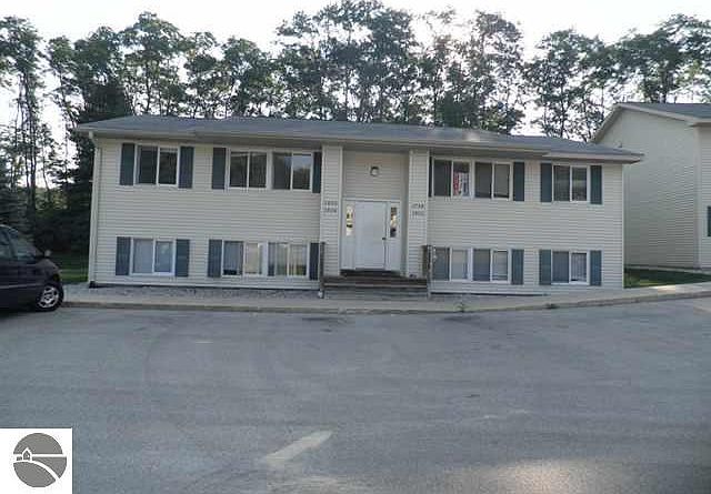 1st image of 3804 Vale Dr Building 17