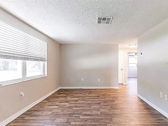 3rd image of 3615 Studebaker Ave