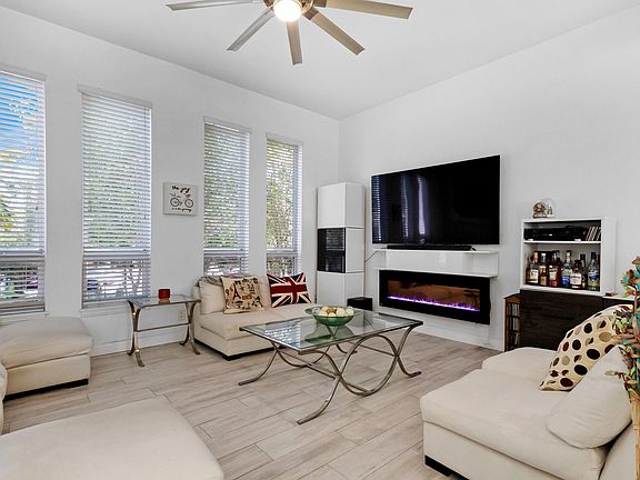 2nd image of 711 SE 16th Court