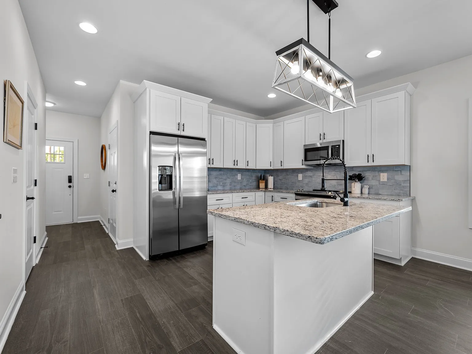 816 Crown Point Drive - 1 — Photo 3