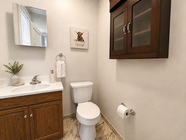 194 Norfolk St #2 — Photo 8