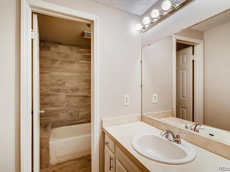 14205 E Montana Cir #A — Photo 8
