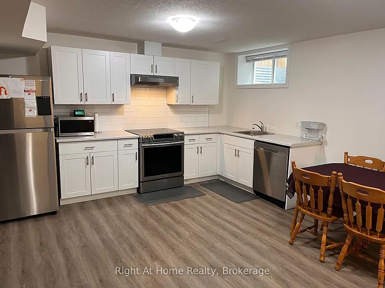 222 Ladyslipper Dr — Photo 3
