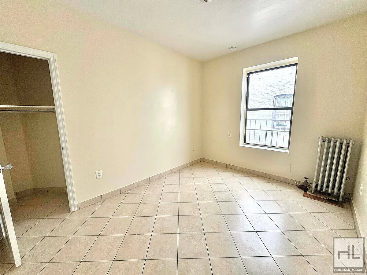 Building Photo - 73 Bay 22 St #D3