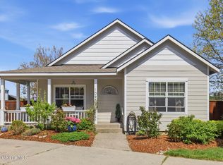 10957 N Danielle Rd, Hayden Lake, ID 83835